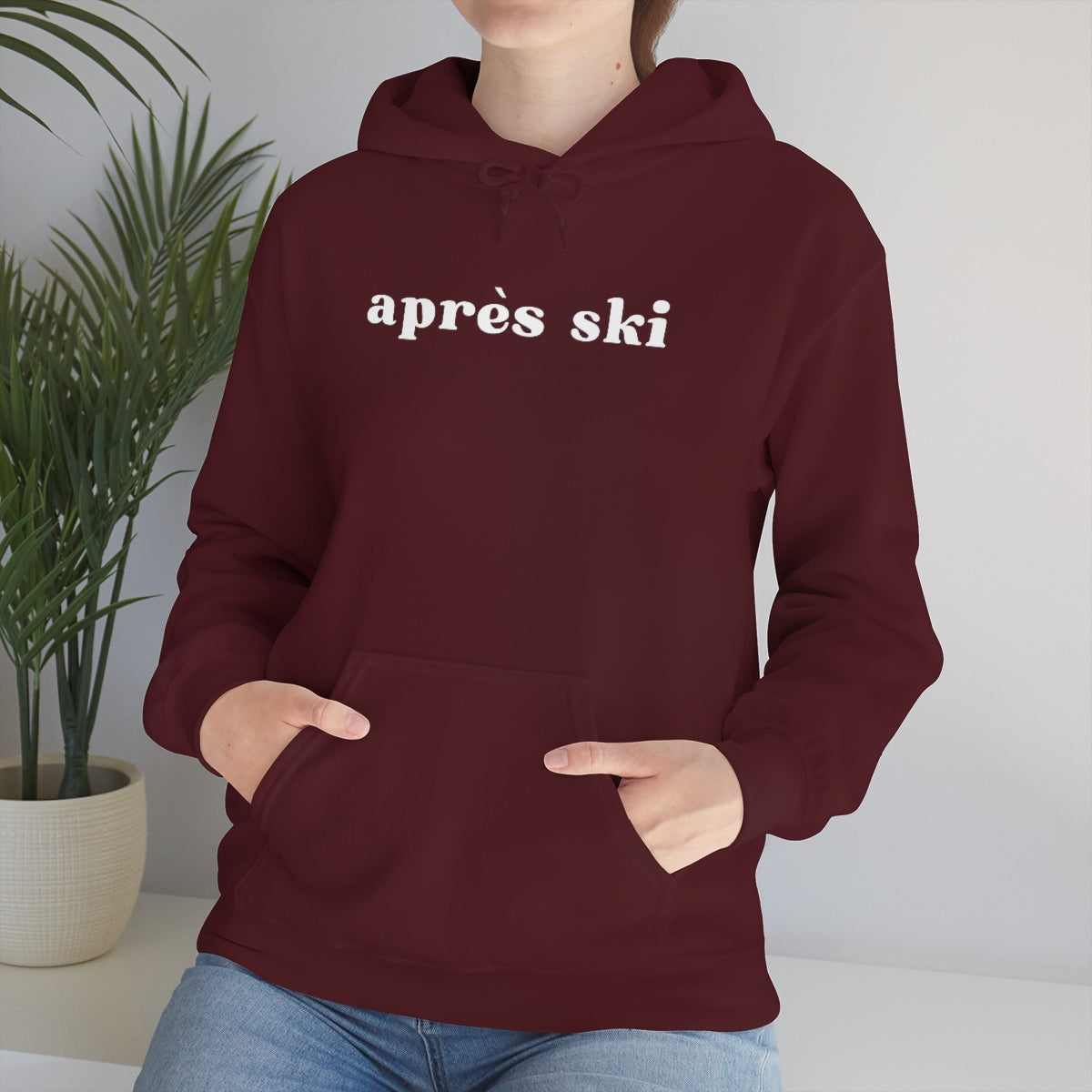 Apres Ski Unisex Heavy Blend Hooded Sweatshirt