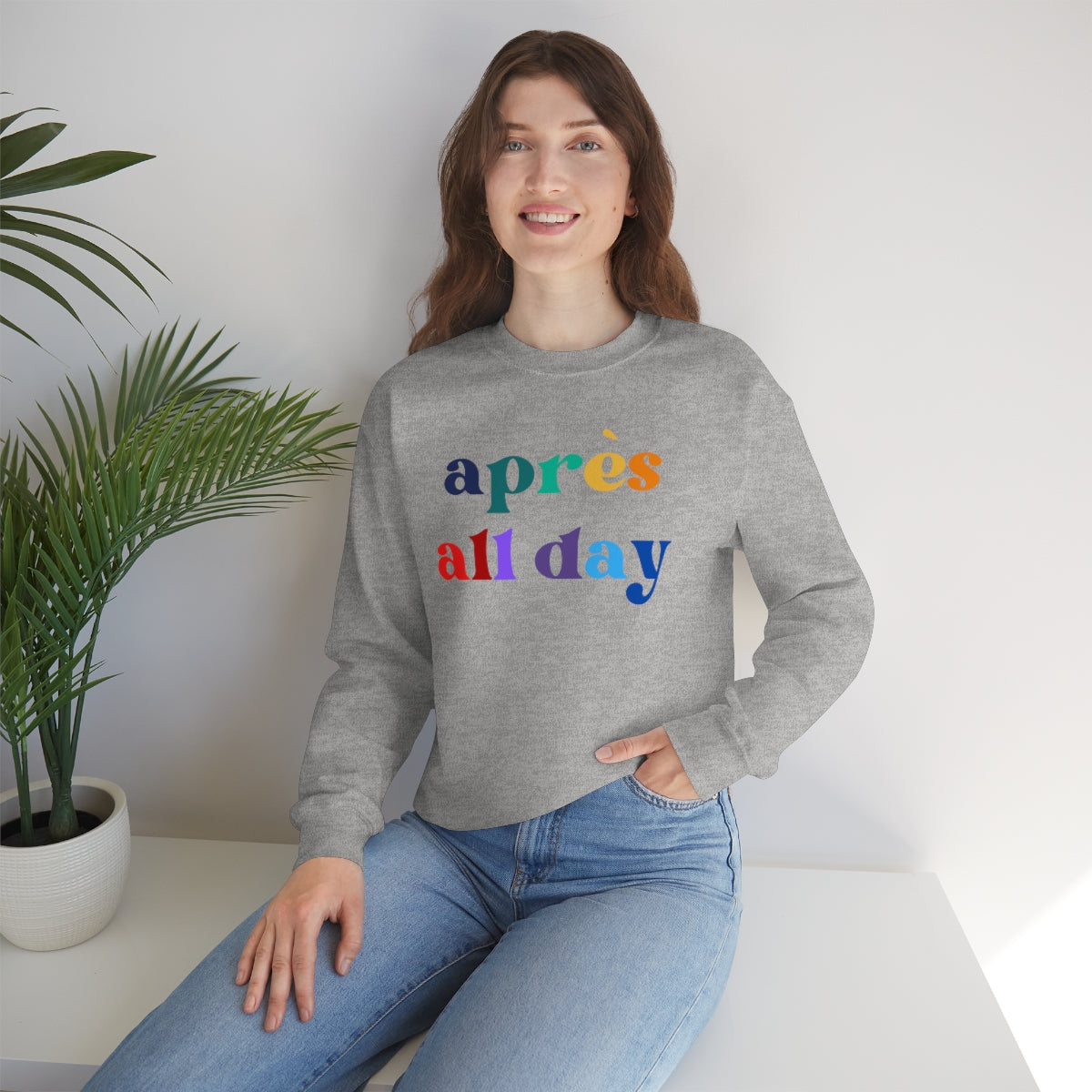 Apres Ski Unisex Heavy Blend Crewneck Sweatshirt, Girls SKi Weekend, Apres all day, colorado gifts