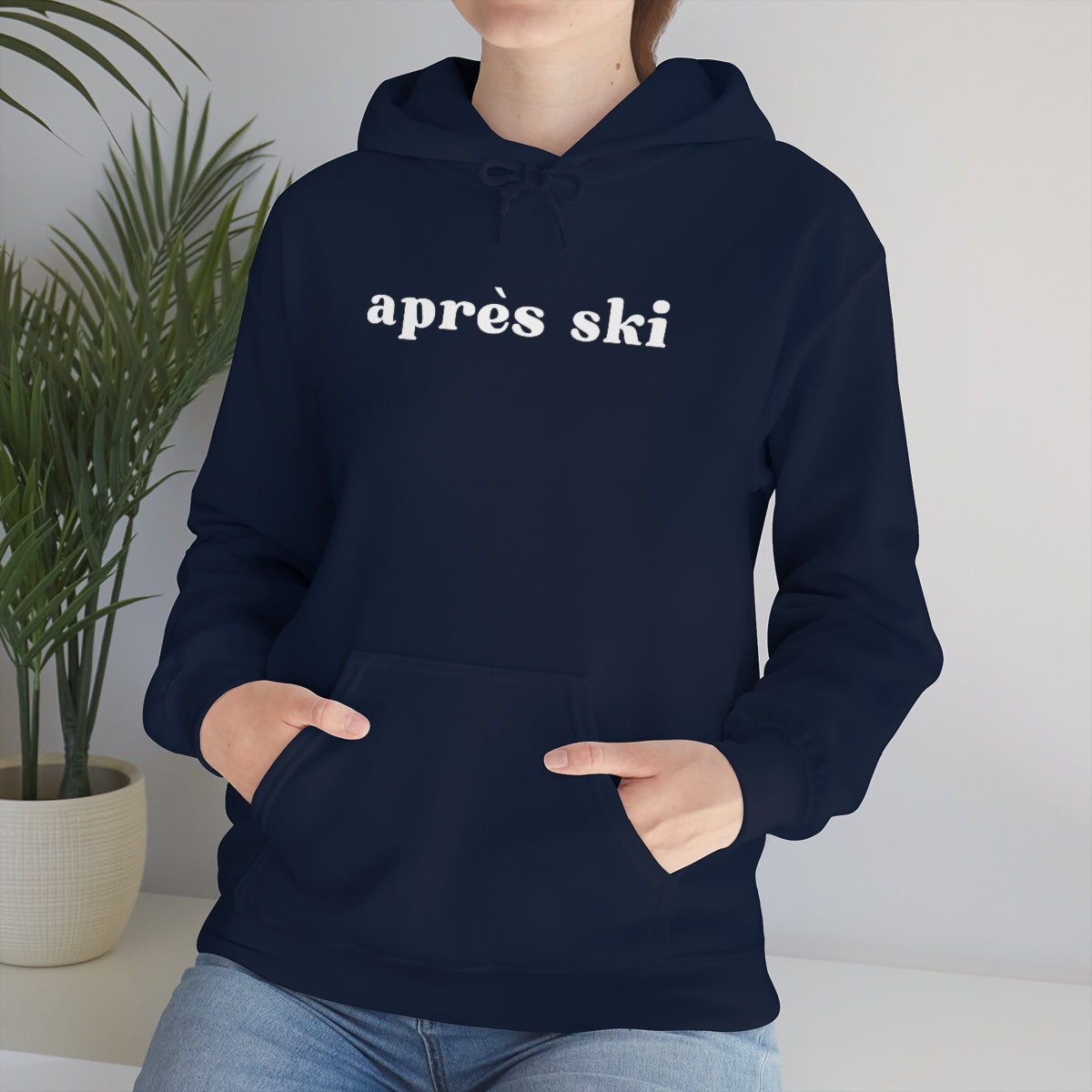 Apres Ski Unisex Heavy Blend Hooded Sweatshirt